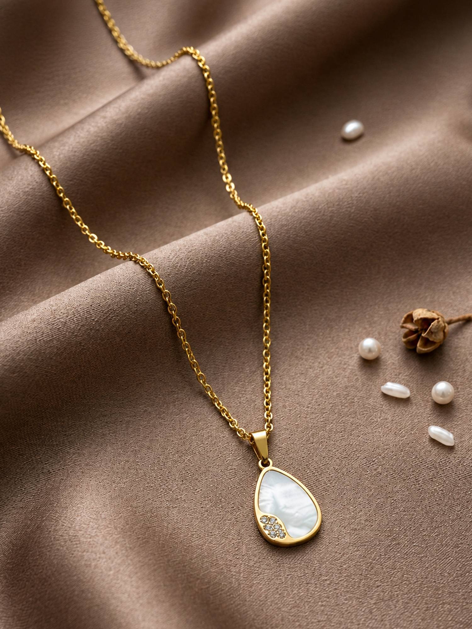 ARTKLIM Mother of Pearl Teardrop Gold Anti-Tarnish necklace