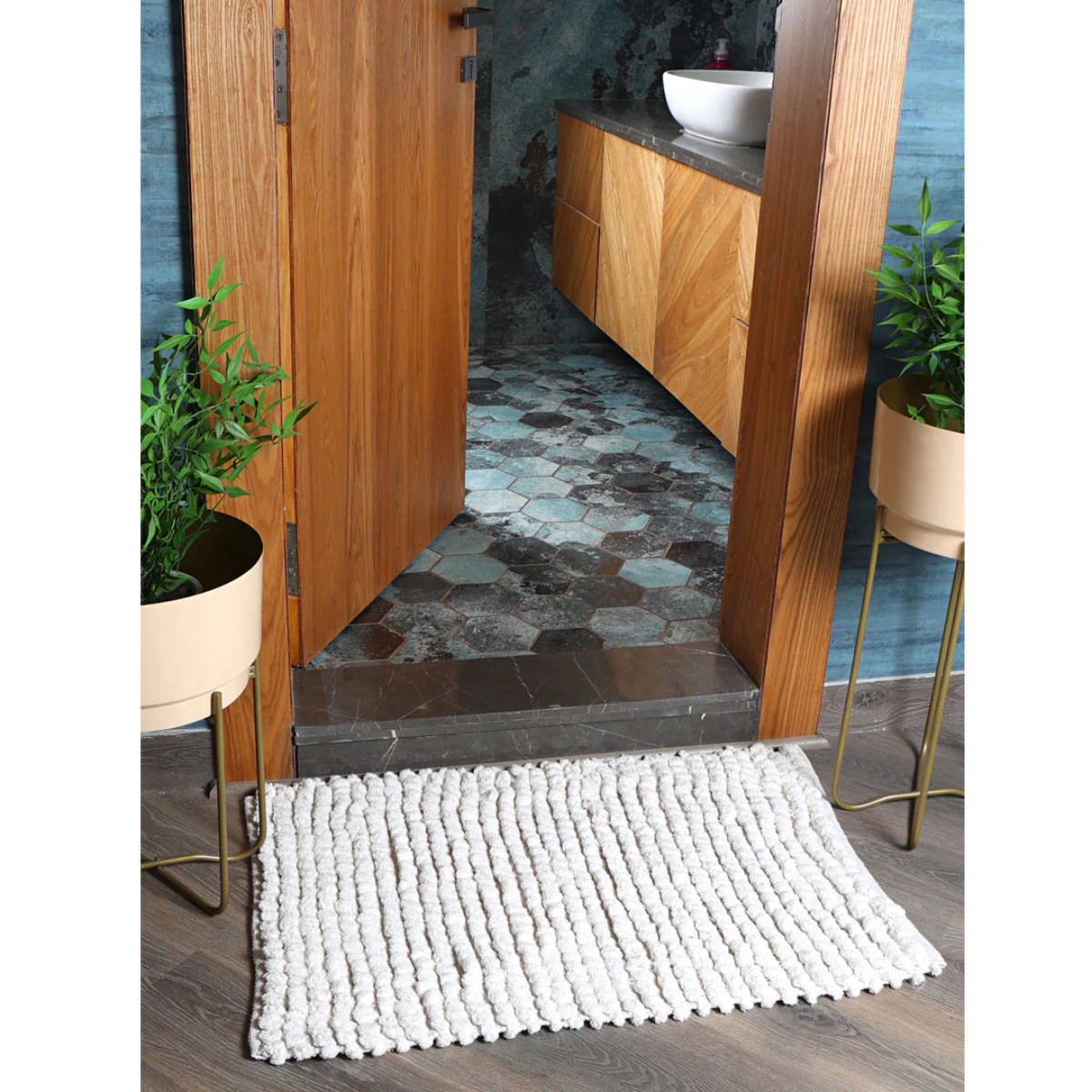 Sashaa World Bubble Bathmat - White