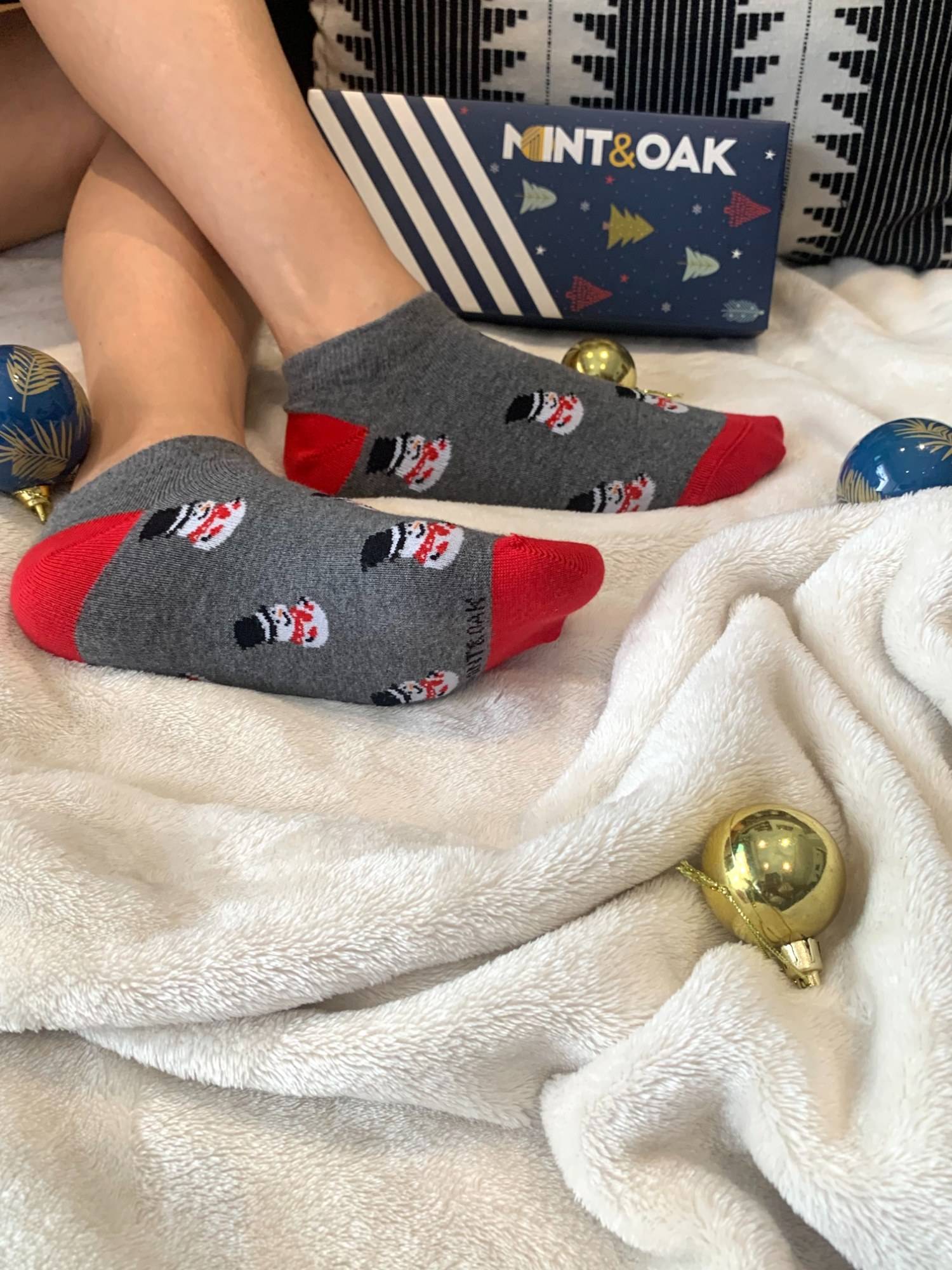 Mint & Oak Roly Poly Snowman Ankle Length Socks for Women - Grey (Free Size)