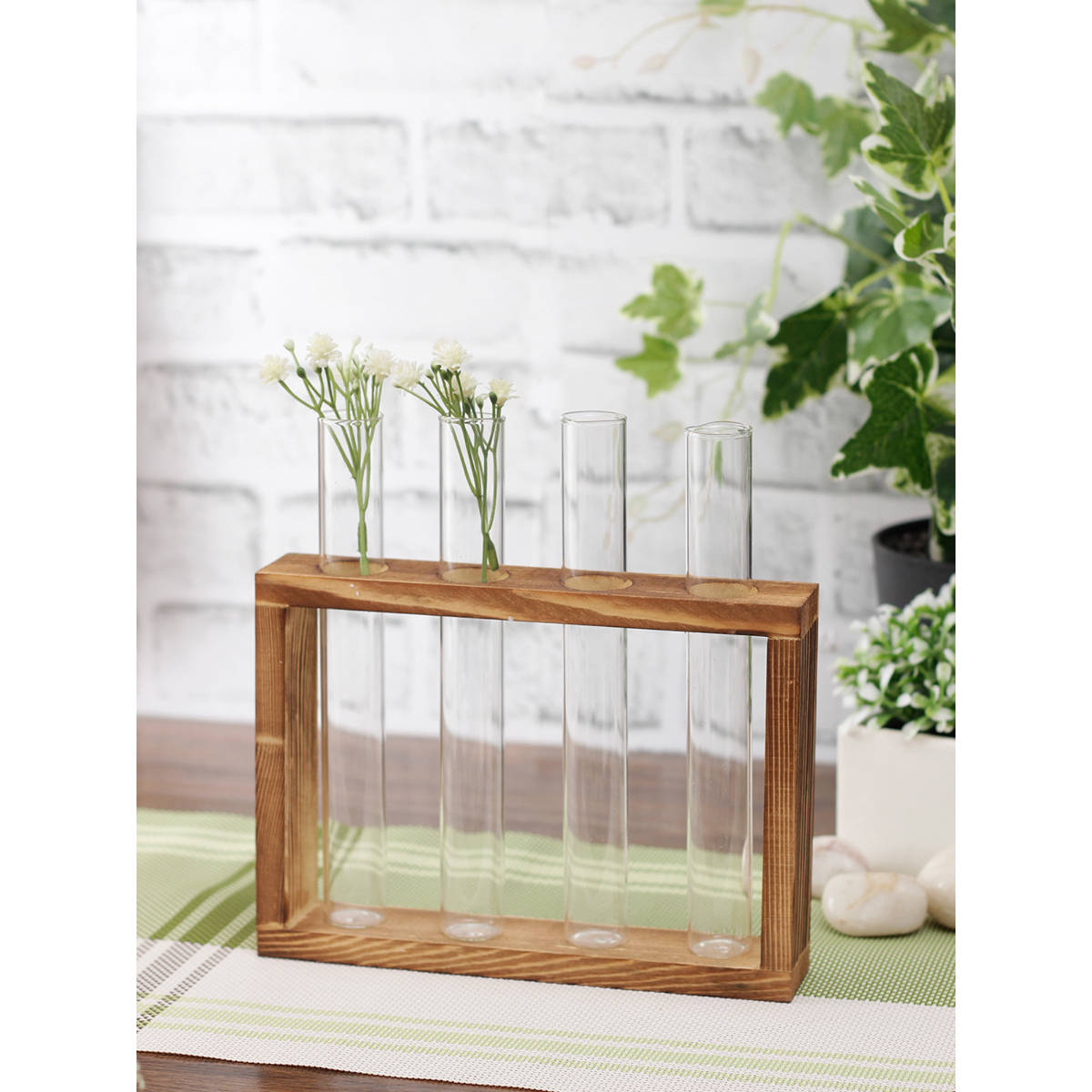 Tayhaa White Coloured Wood & Glass Vase