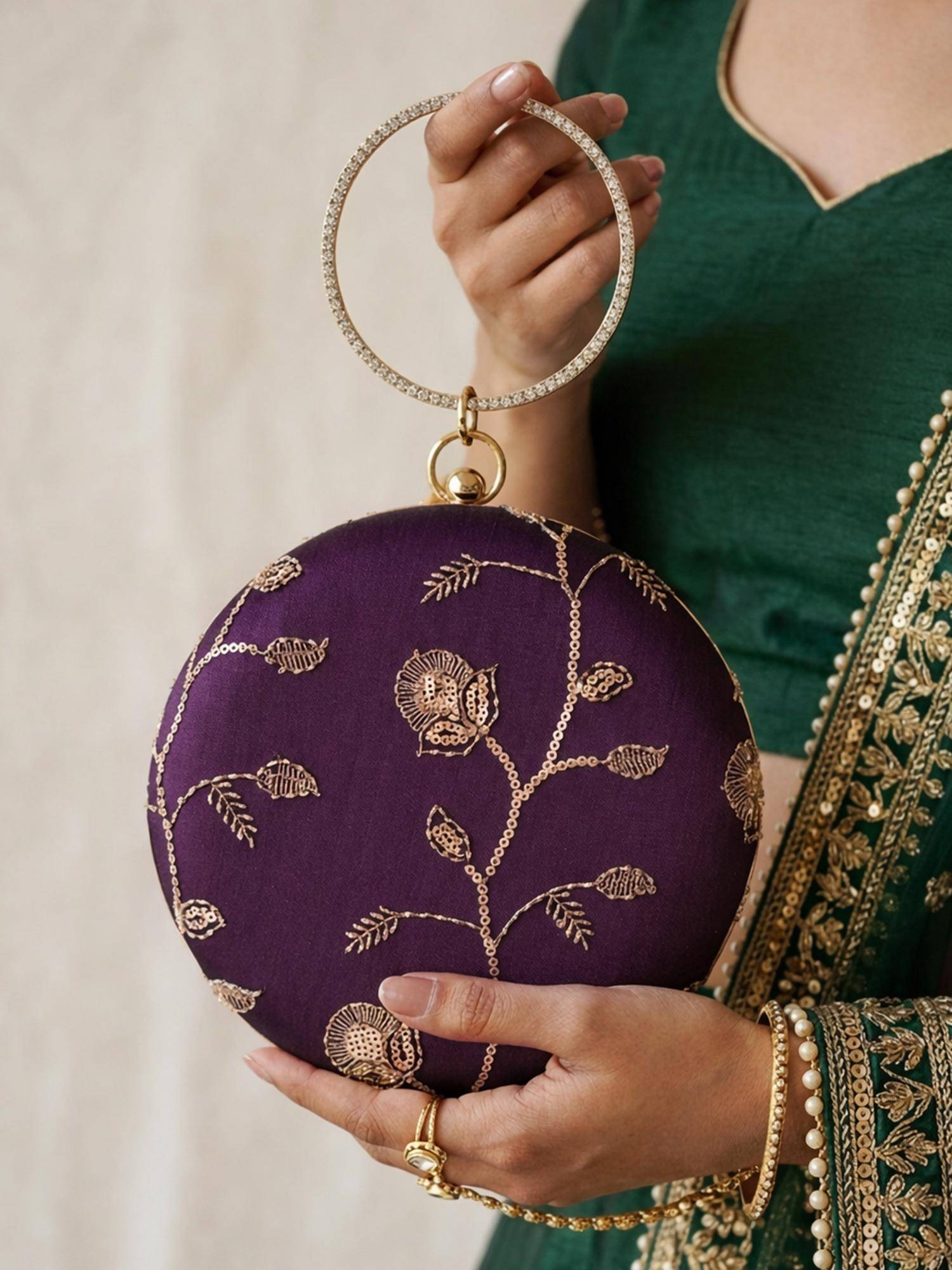 ARTKLIM Light Gold Velvet Floral Round Embroidered Clutch