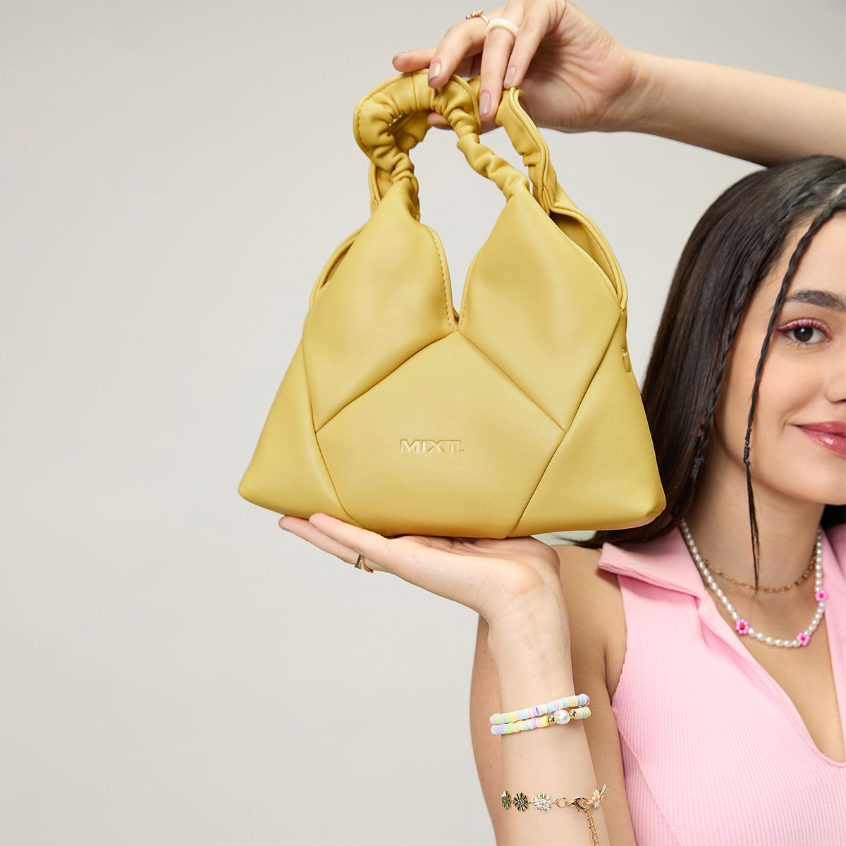 13 Best Yellow bag ideas in 2023 | yellow bag, fashion, street style