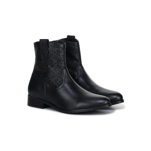 Buy Zoom Shoes Women Black Leather Boots Online