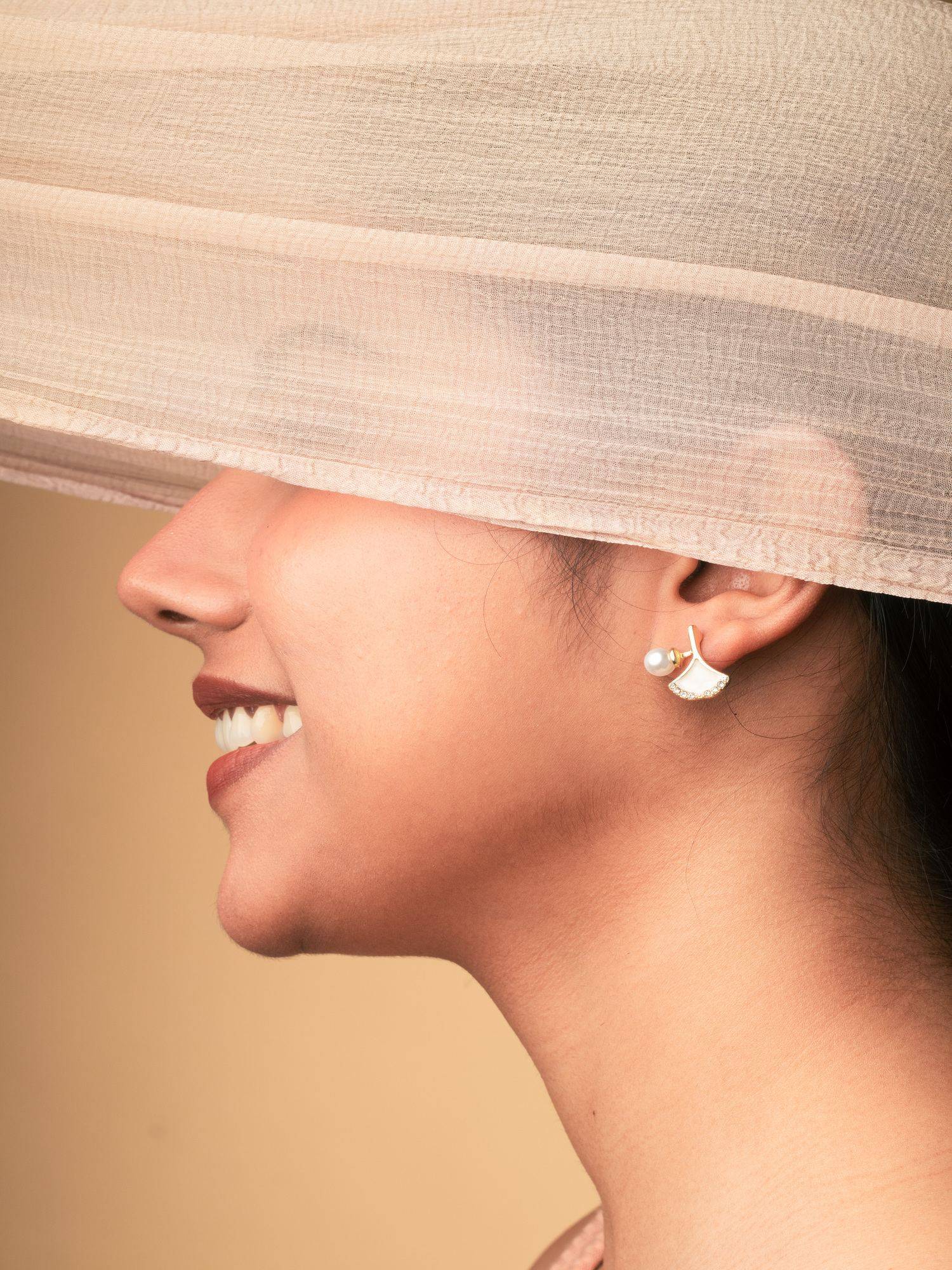 Jewelz White Alloy Gold Plated Pair Of Earring