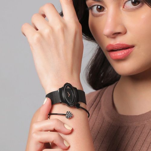 Buy Fastrack Pulse Quartz Analog Black Dial Stainless Steel Strap