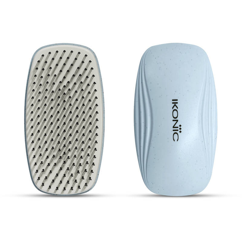 Ikonic Me Travel Brush IKM- 2122 - Powder Blue