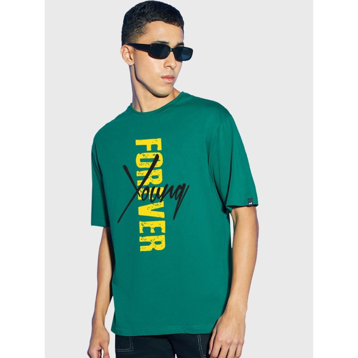 Buy Men's Green Chicago Typography Oversized T-shirt Online at Bewakoof