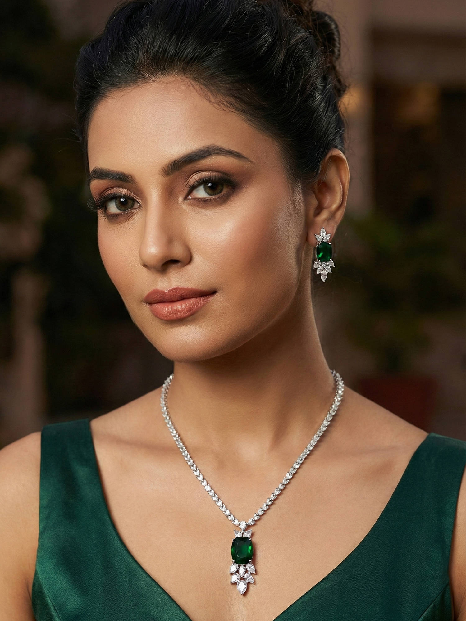 Niscka Rhodium Plated White and Green AD Emerald Statement Adjustable Jewellery Set