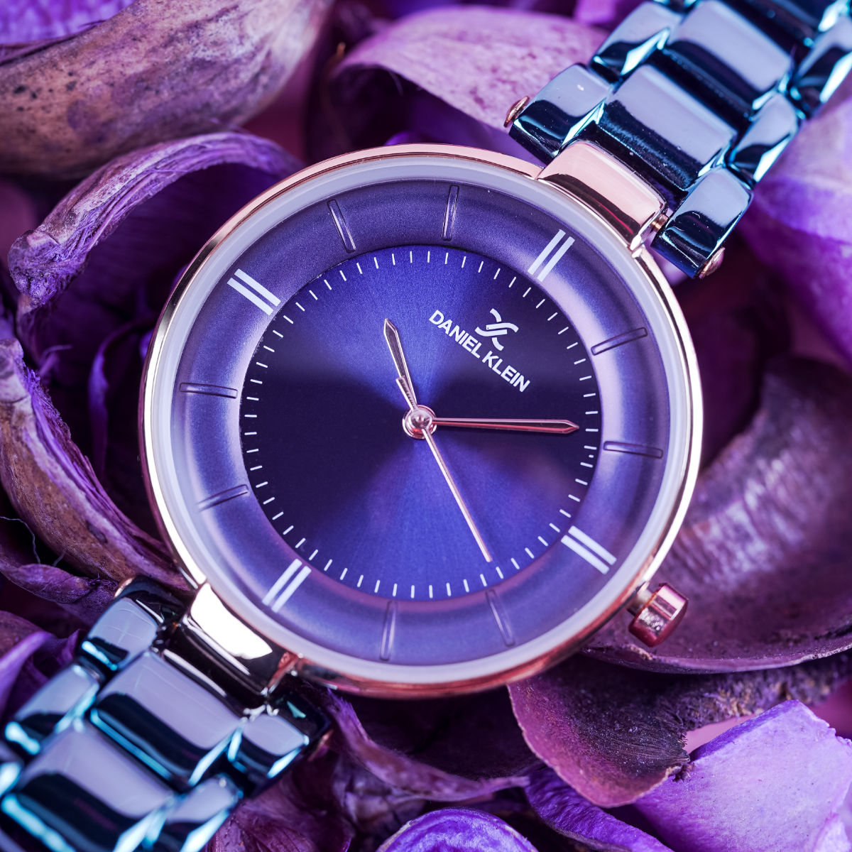 Daniel klein analog shop blue dial women's watch