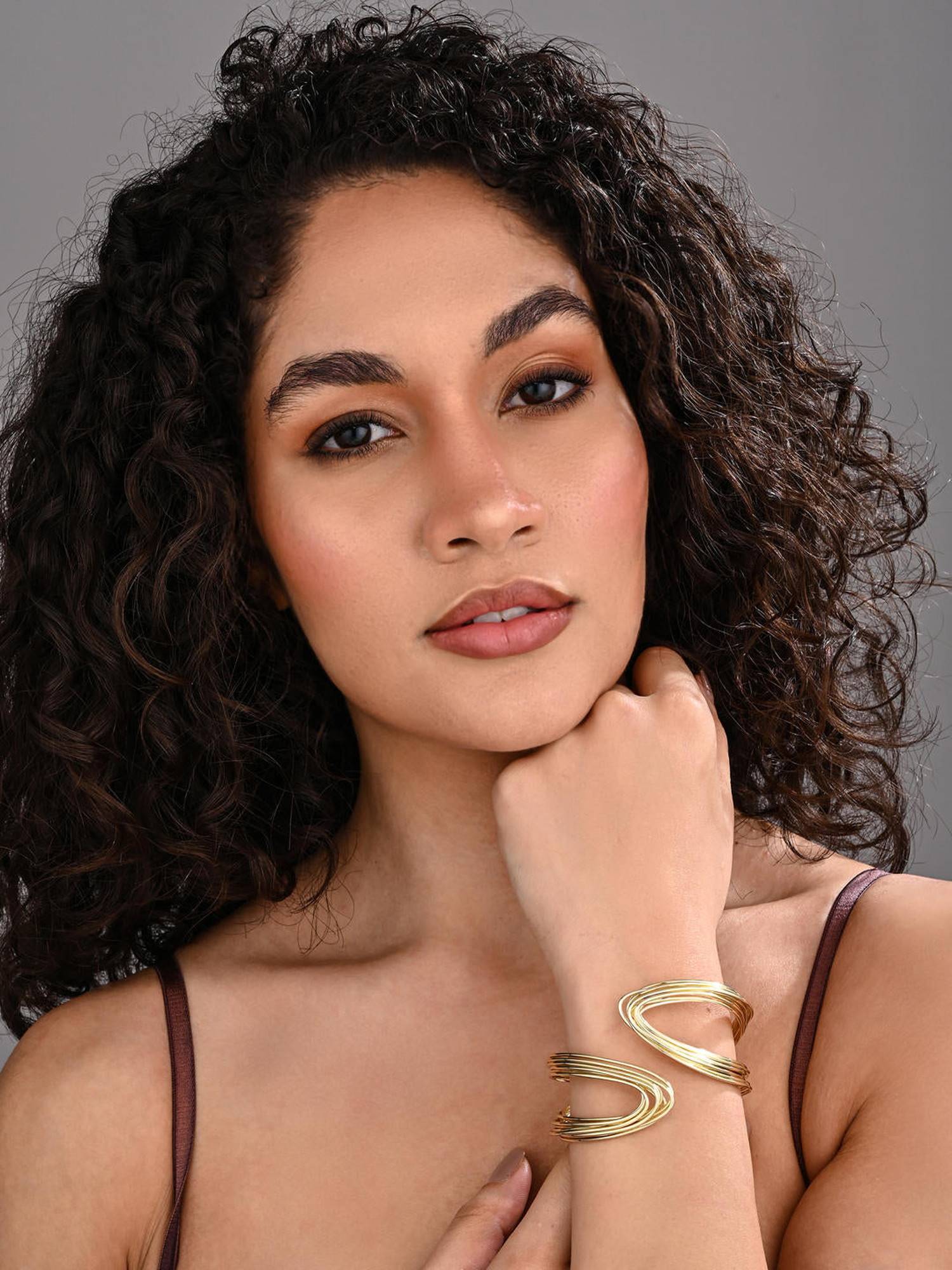 REENISAA Golden Wave Wrap Cuff
