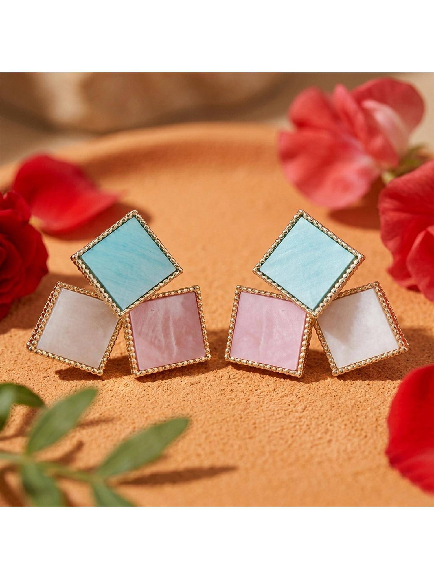 TRIBAL ZONE Pastel Diamond-Shape Multi-Stone Cluster Studs
