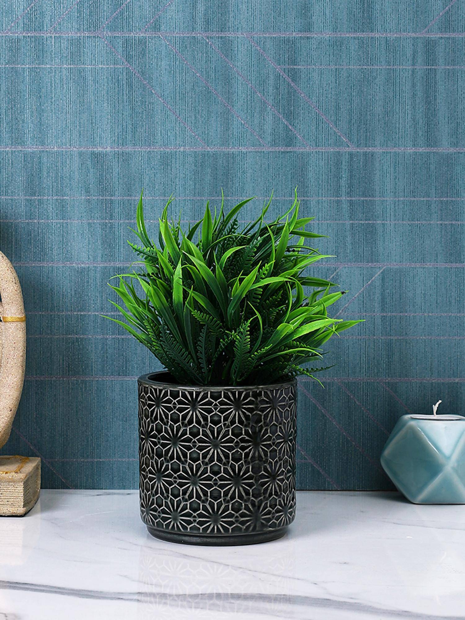 Tayhaa Black Engraved Designer Planter