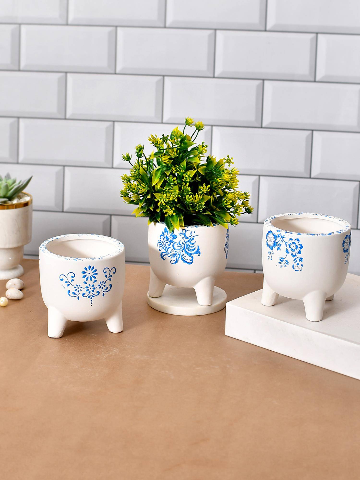 Tayhaa Flower Print Planter