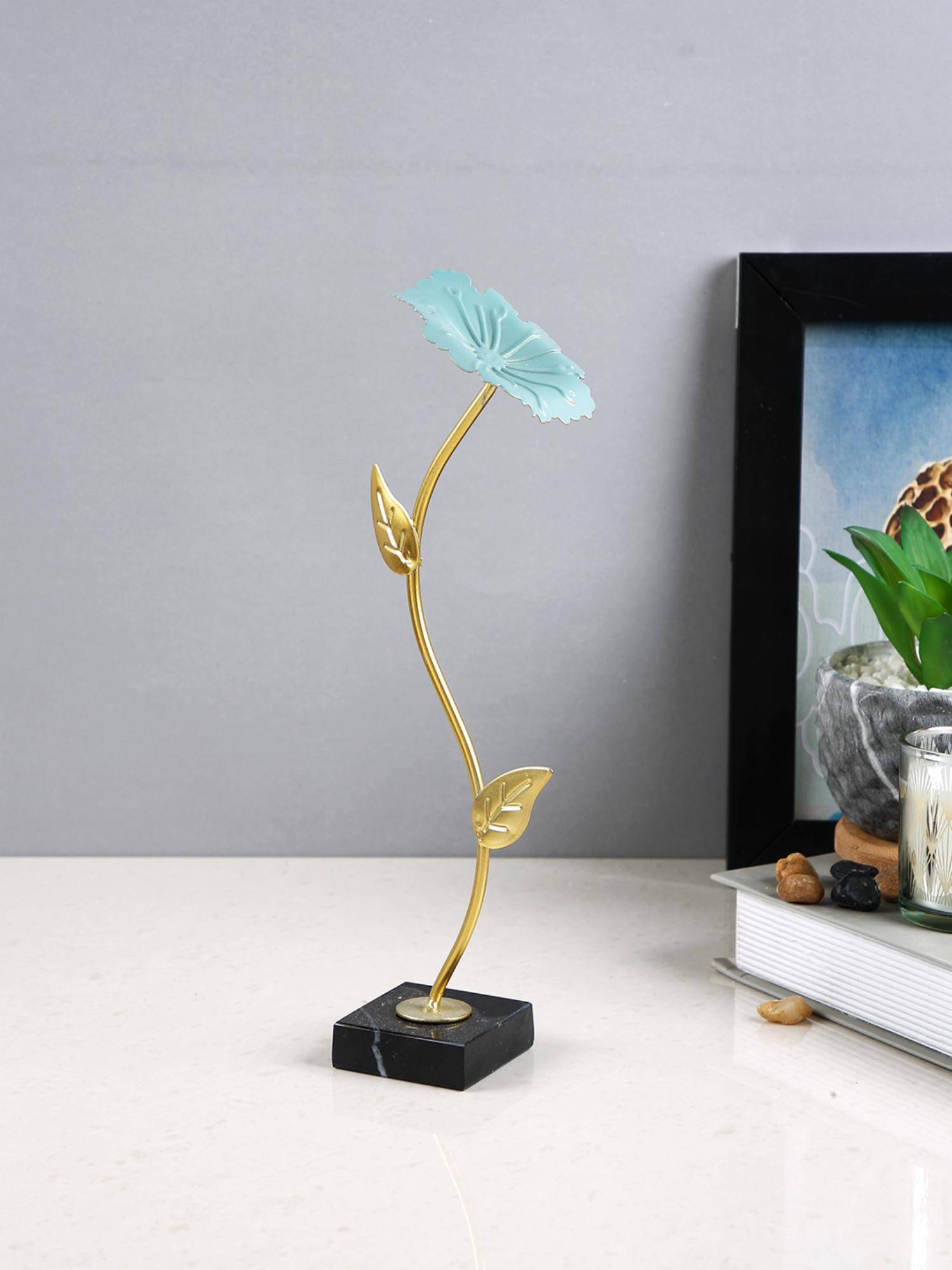 Tayhaa Blue Blossom Metal Figurine