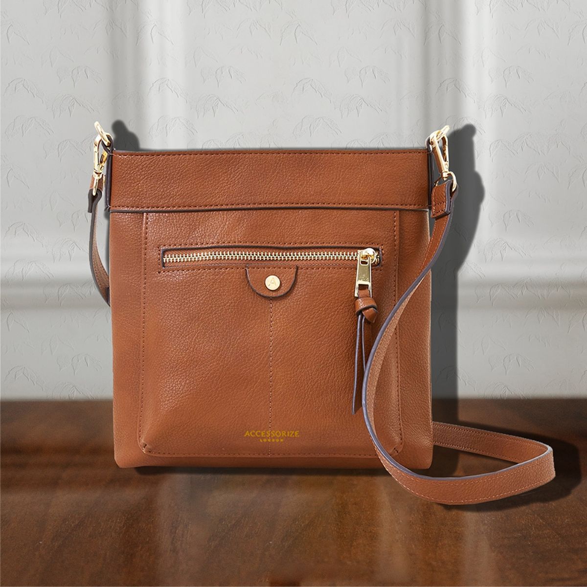 Buy Accessorize London Women's Faux Leather Green Leo Tote Handbag at  Amazon.in