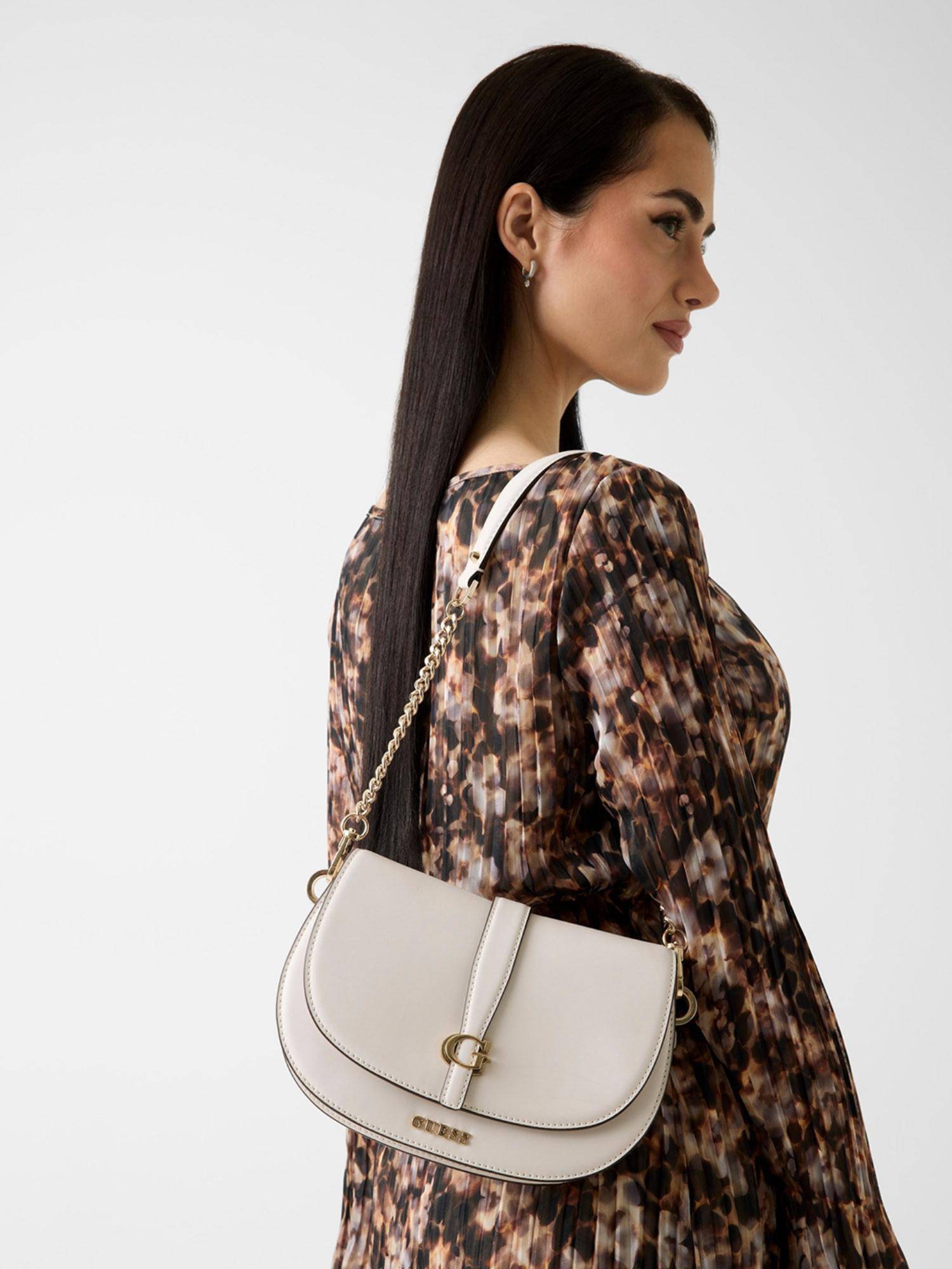 Guess Off White Solid Magnet Carrie Flap Shoulder Bag