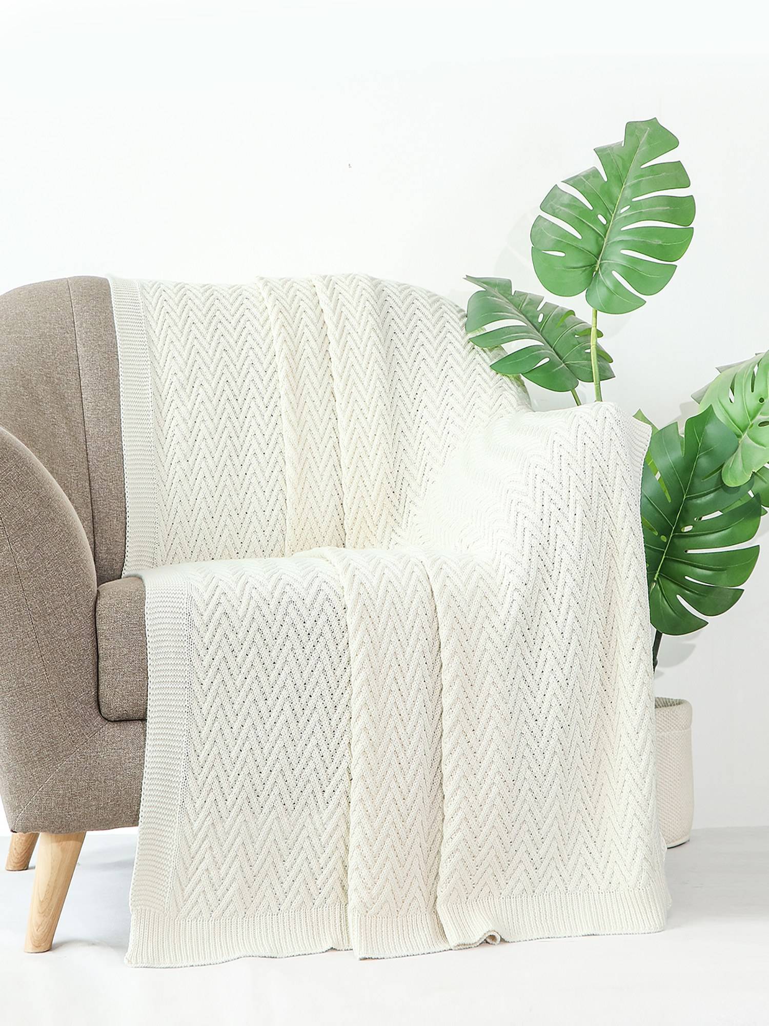 PLUCHI Elsa Ivory Cotton Knitted Throw