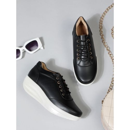 VALIOSAA Black Sneakers Shoes (EURO 36)