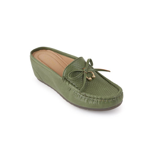 Buy SCENTRA Adie Green Cushioned Moccasins Online