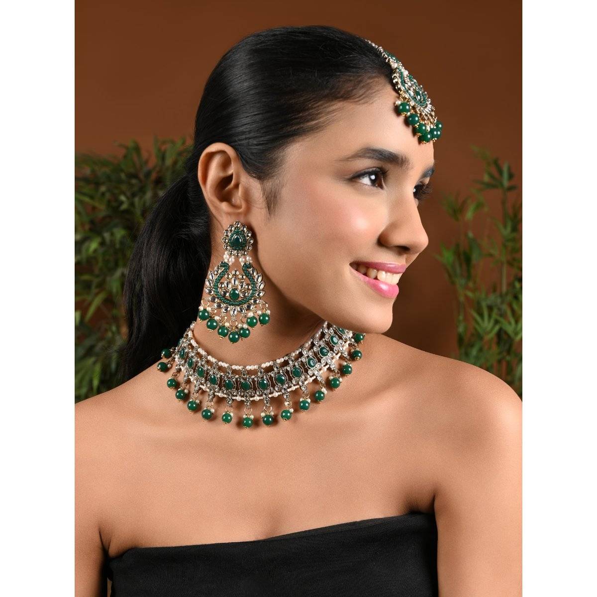 I Jewels Green Gold Plated Traditional Kundan Pearl Drop Chocker with Earrings & Maangtikka (K7276G)