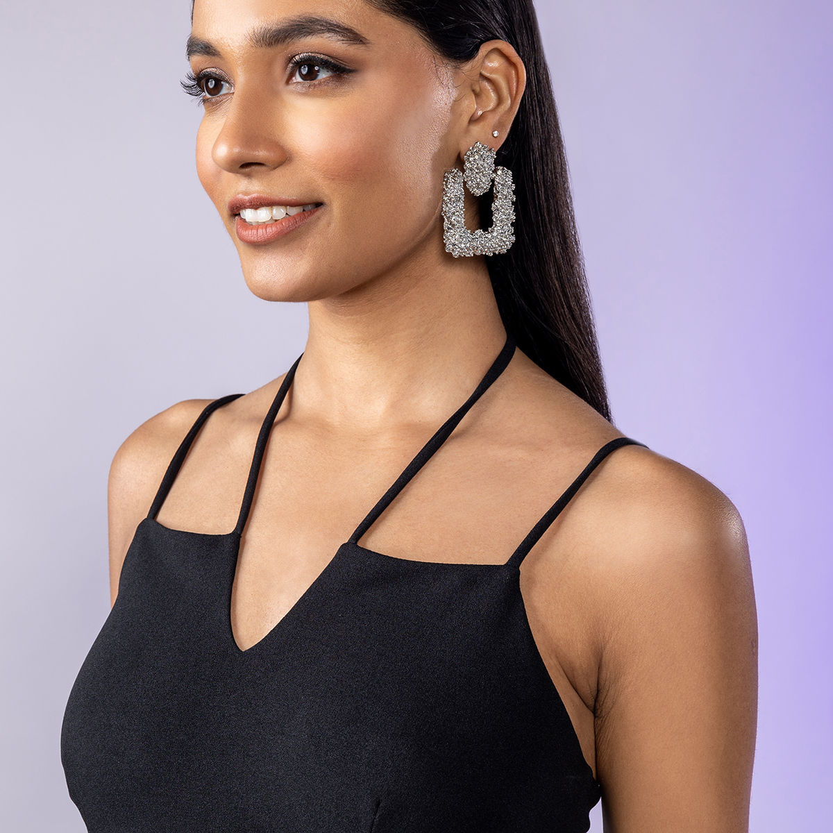 Twenty Dresses by Nykaa Fashion Black Solid Tie Up V Neck Bodycon Short