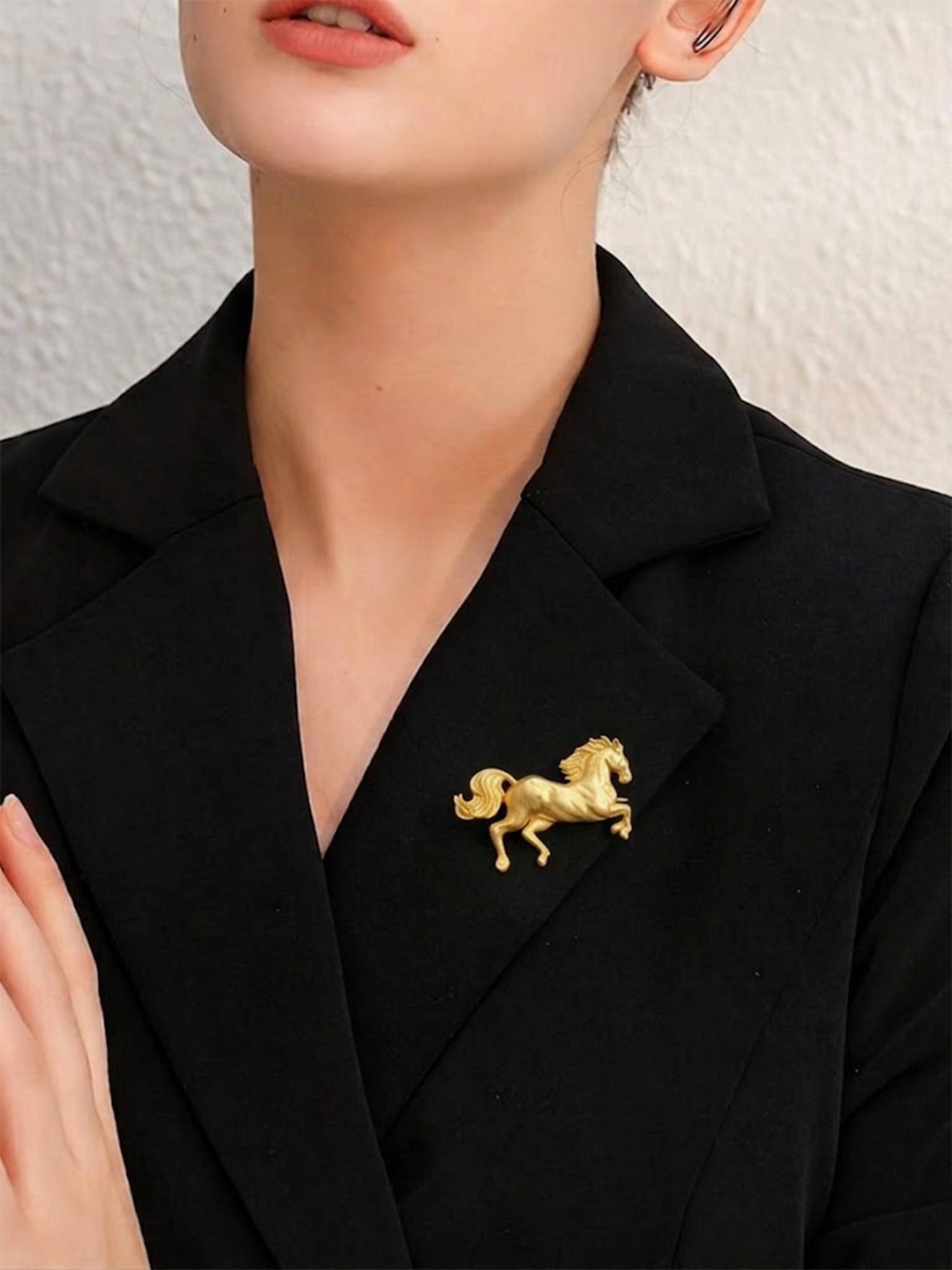 Treemoda Matt Gold Plated Vintage Horse Brooch