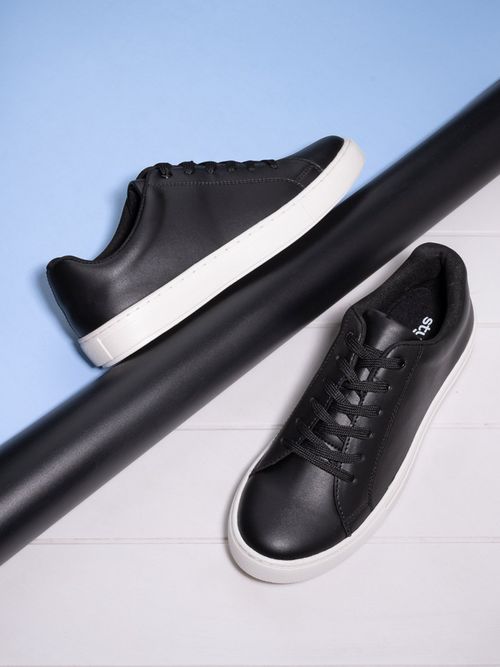 Styli Mens Black Pu Leather Accent Converse Sole Low Top Sneakers