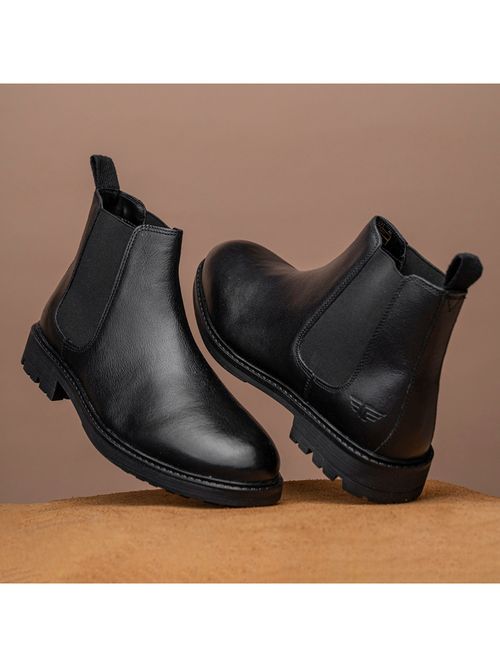 Red Tape Men Solid Black Chelsea Boots