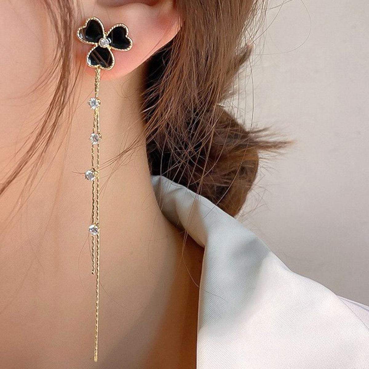 Fashion pendant long drop earrings | Shopee Philippines-happymobile.vn