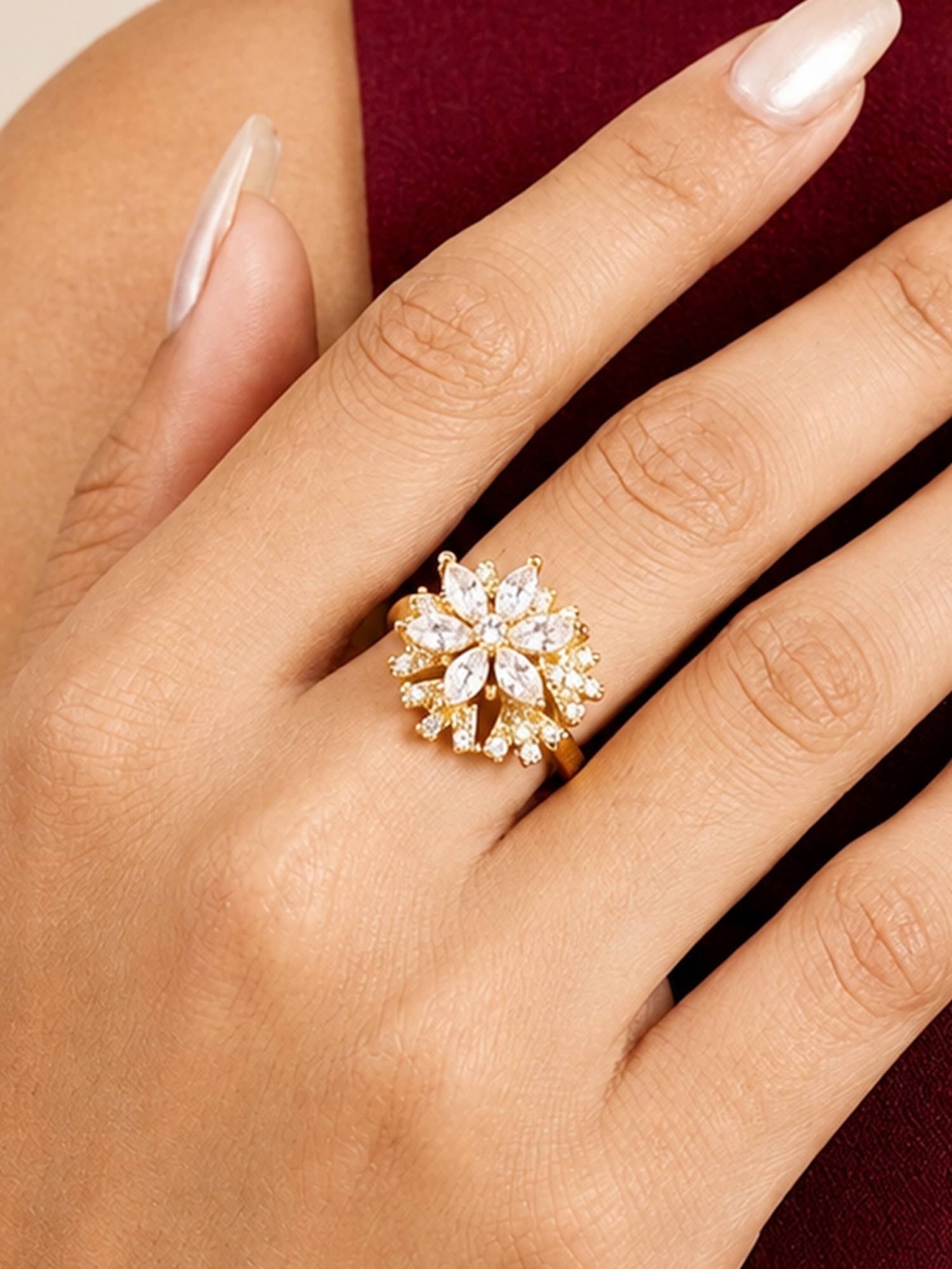 ARTKLIM White Revolving Snowflake Flower Adjustable Anti-Tarnish Copper Ring