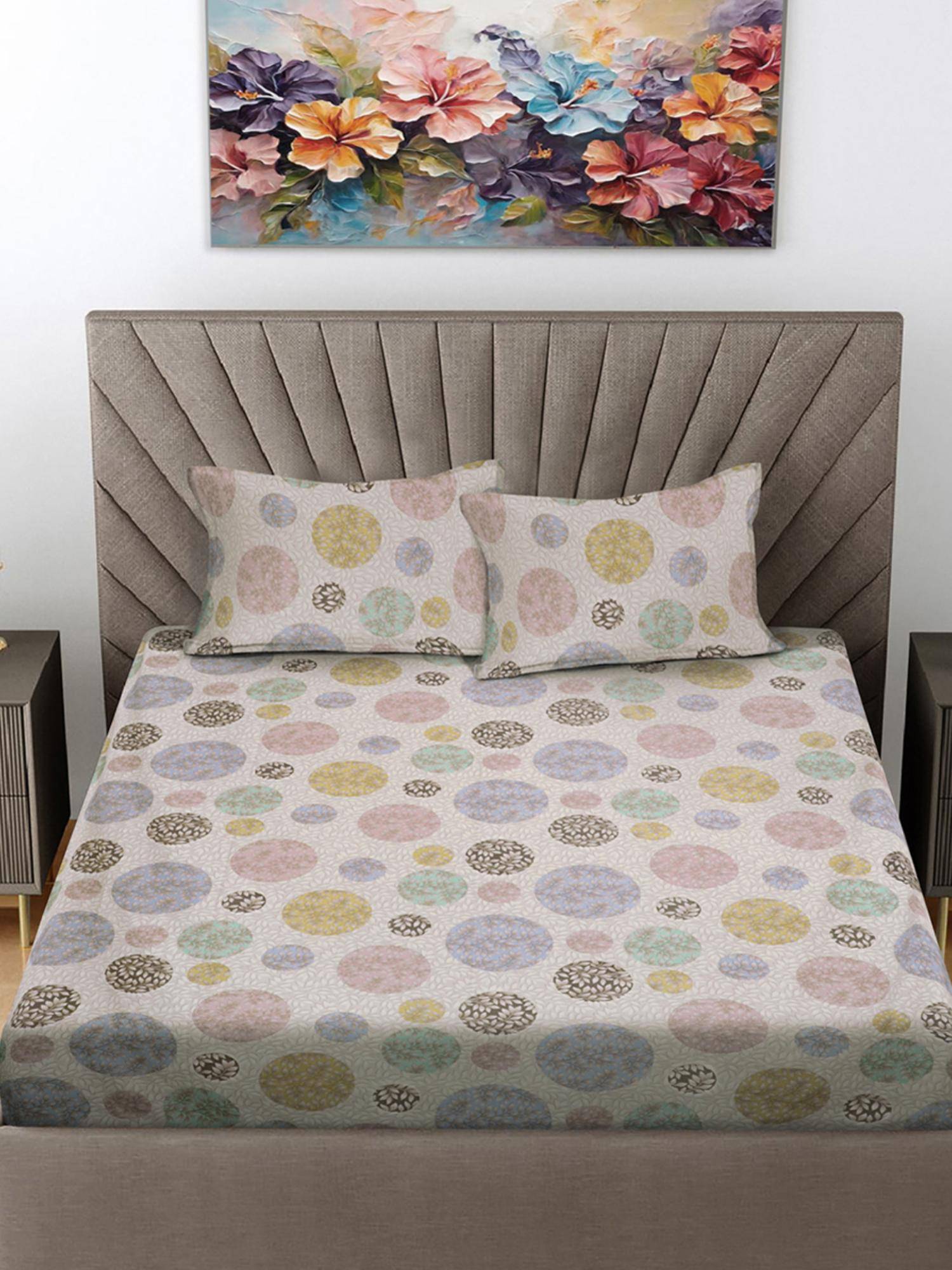 FABINALIV Multi-Color Abstract 300 TC Cotton Blend King Bedsheet with 2 Pillow Covers