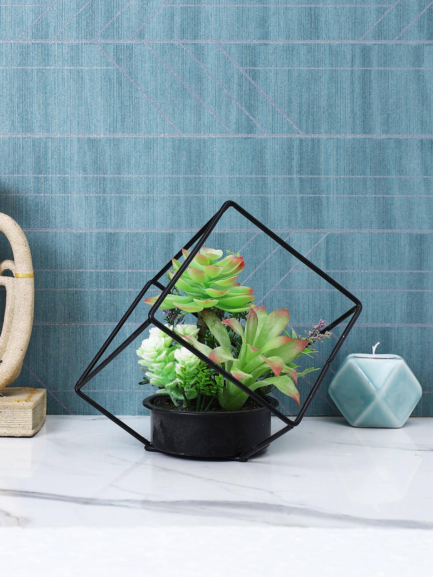 Tayhaa Black Artificial Succulent Indoor Plant with Metal Stand