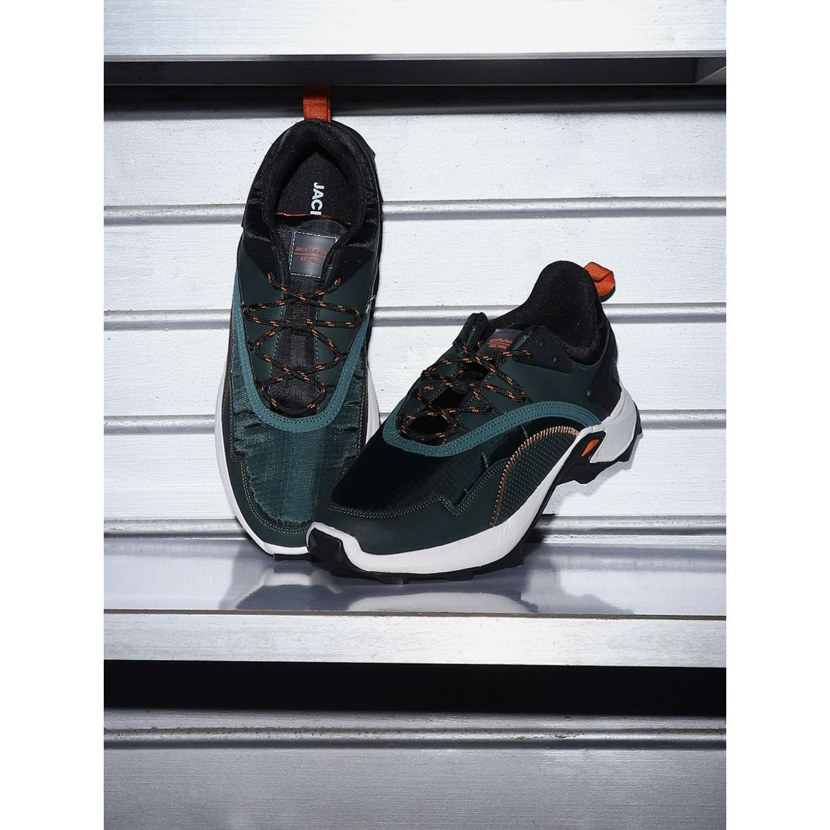 Dark green sale colour shoes