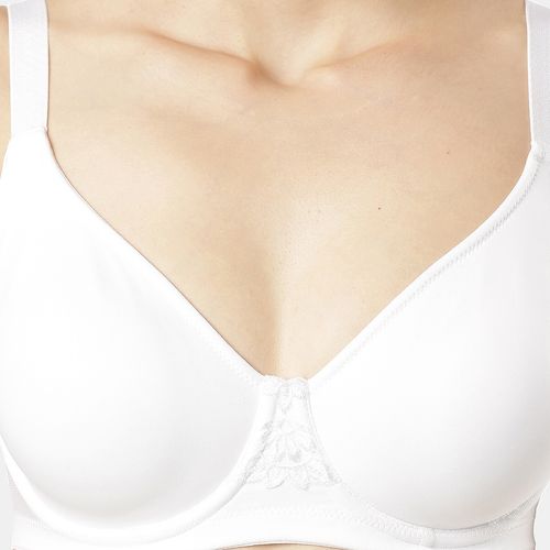 Buy Jockey 1855 Women Wired Padded Microfiber Full Coverage Plus Size Bra  With Broad Wings -White Online