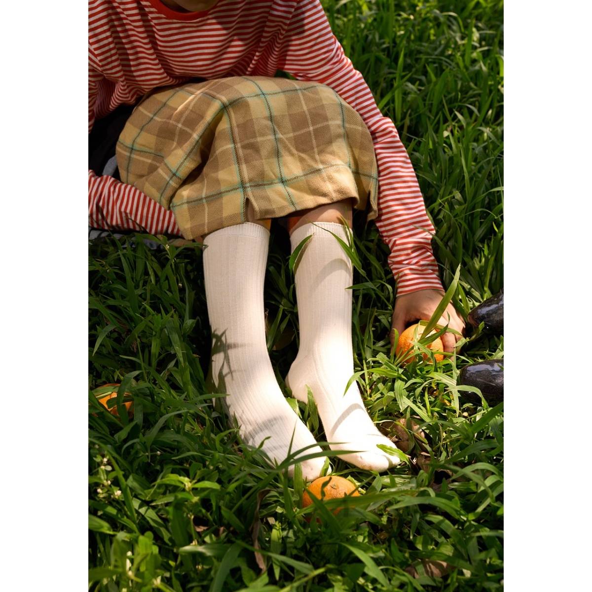 Thela Gaadi Plain Beige Ribbed Unisex Socks