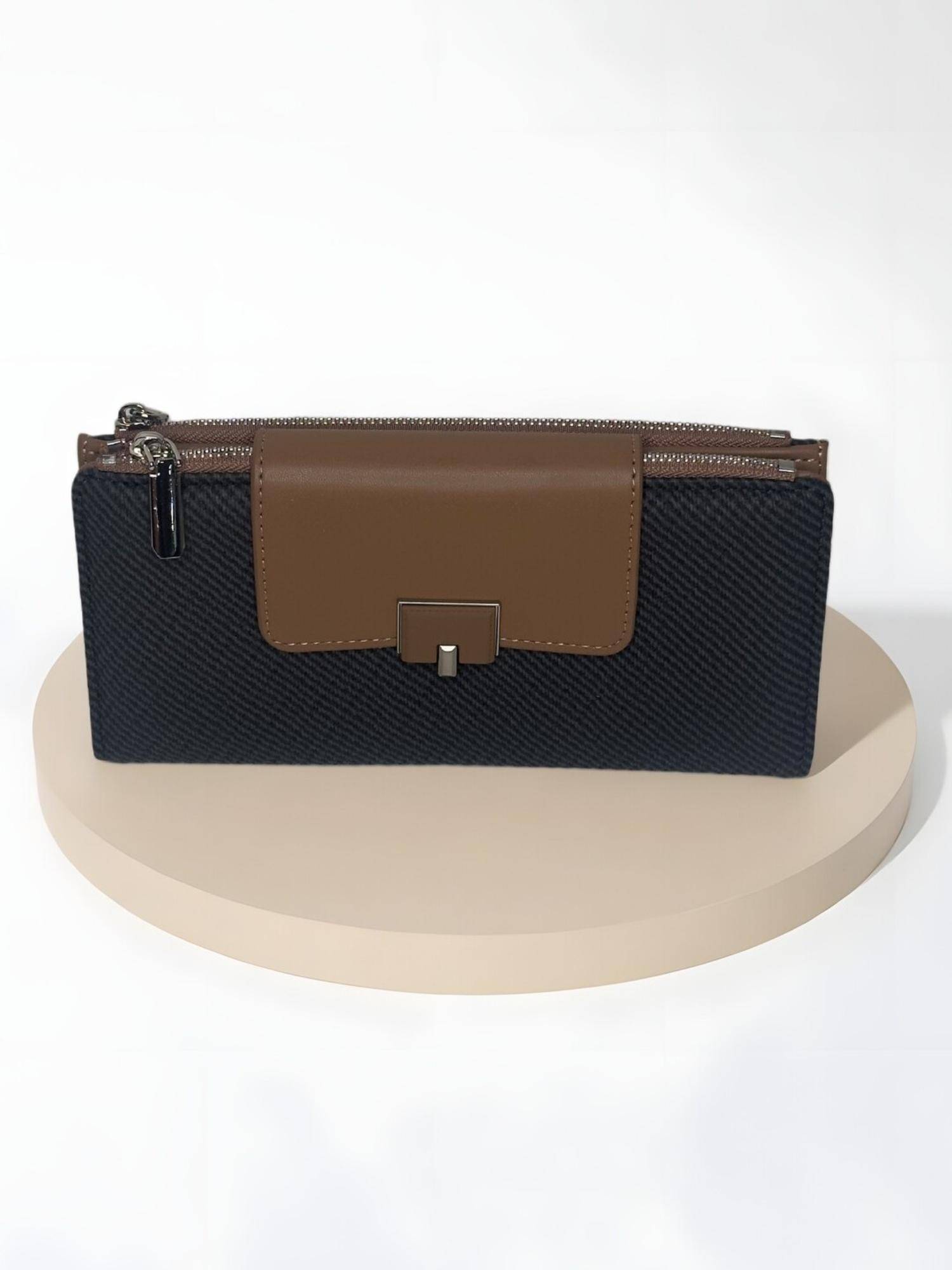 CrossKulture Women Black Textured Wallet