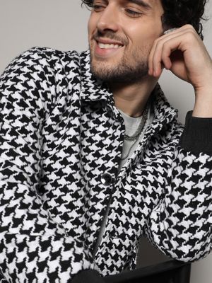 Campus Sutra Mens Carbon Black & Chalk White Houndstooth Denim Jacket