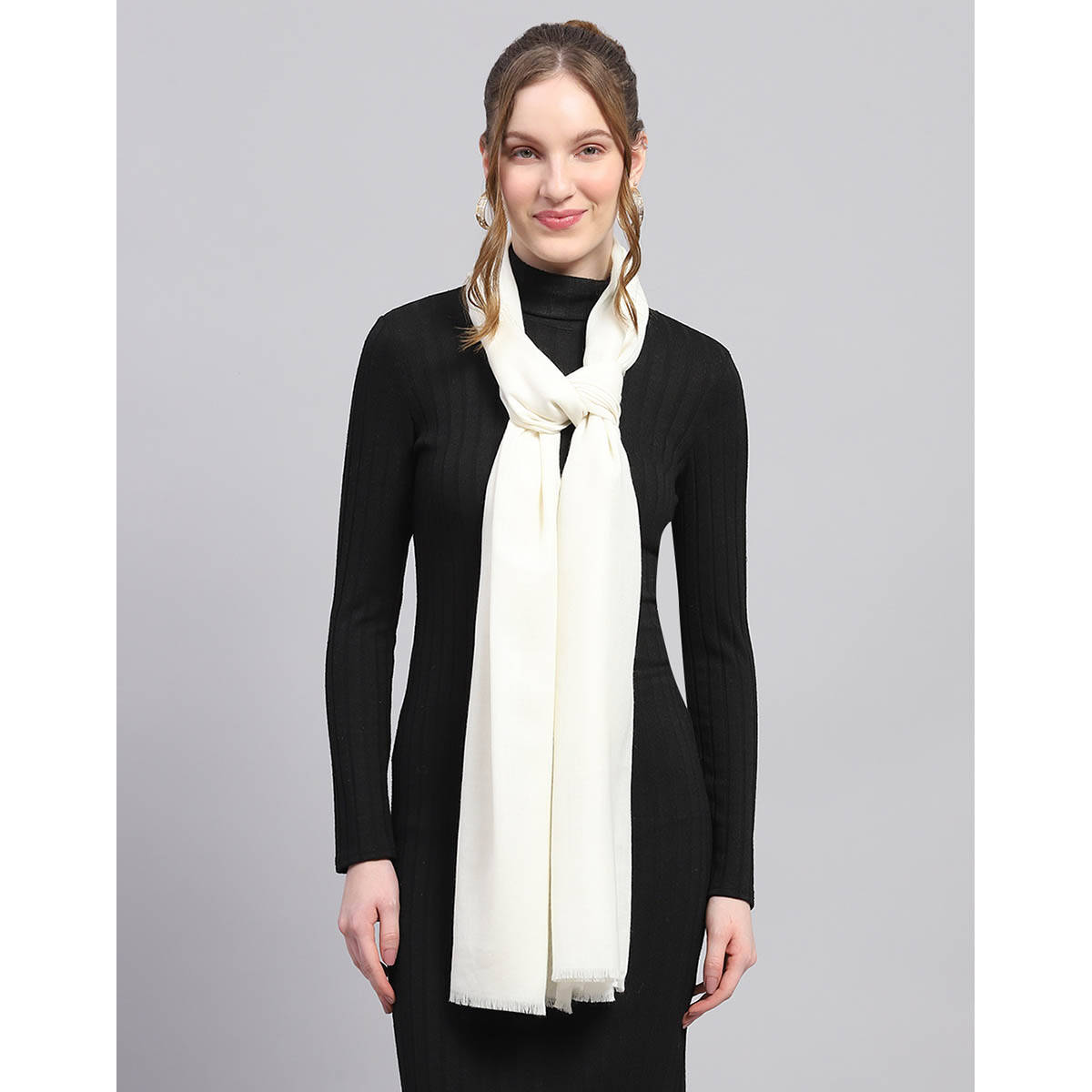 Monte Carlo Womens White Solid Stole