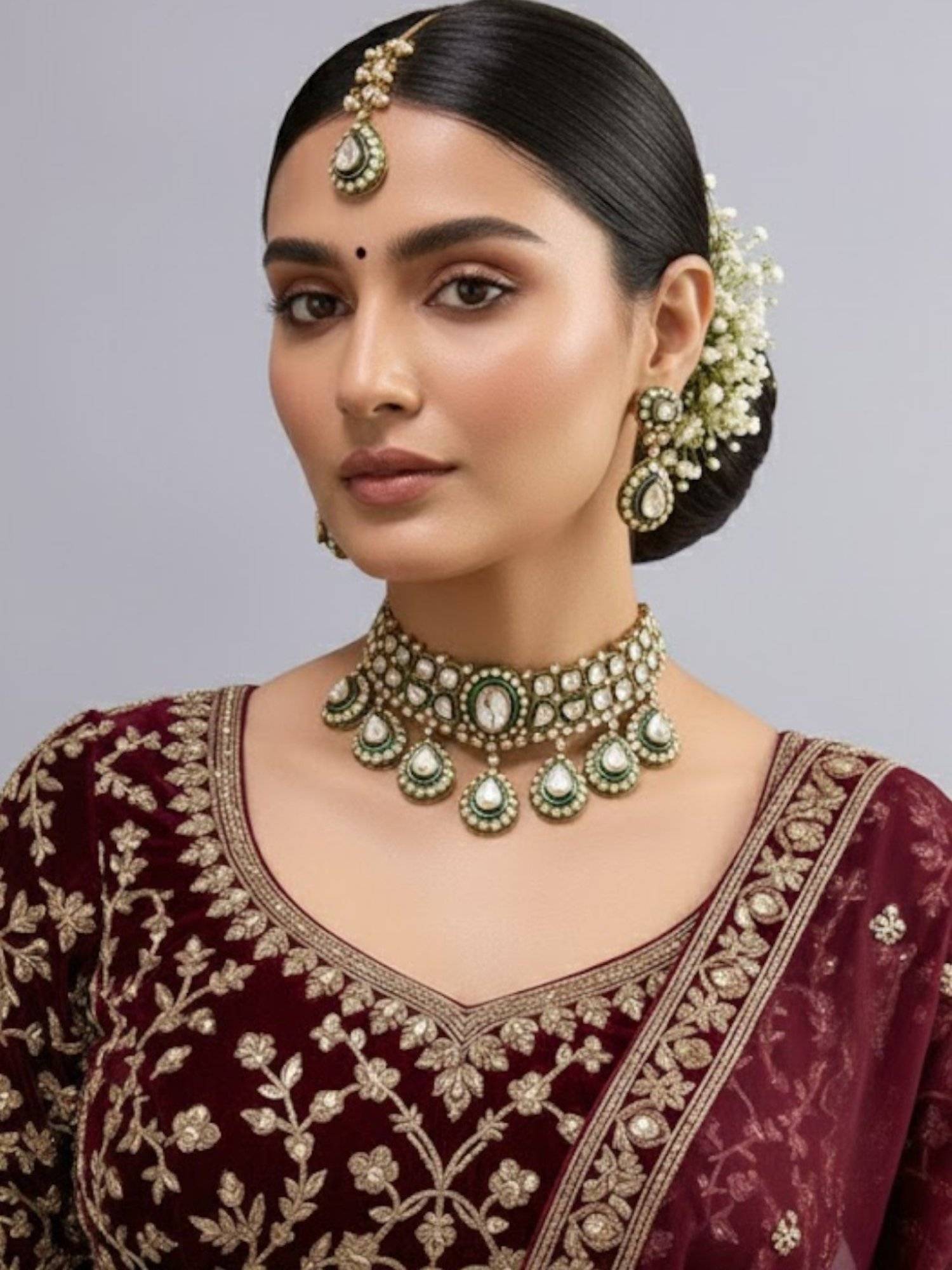 Auraa Trends Traditional Green Kundan Choker Jewellery Set