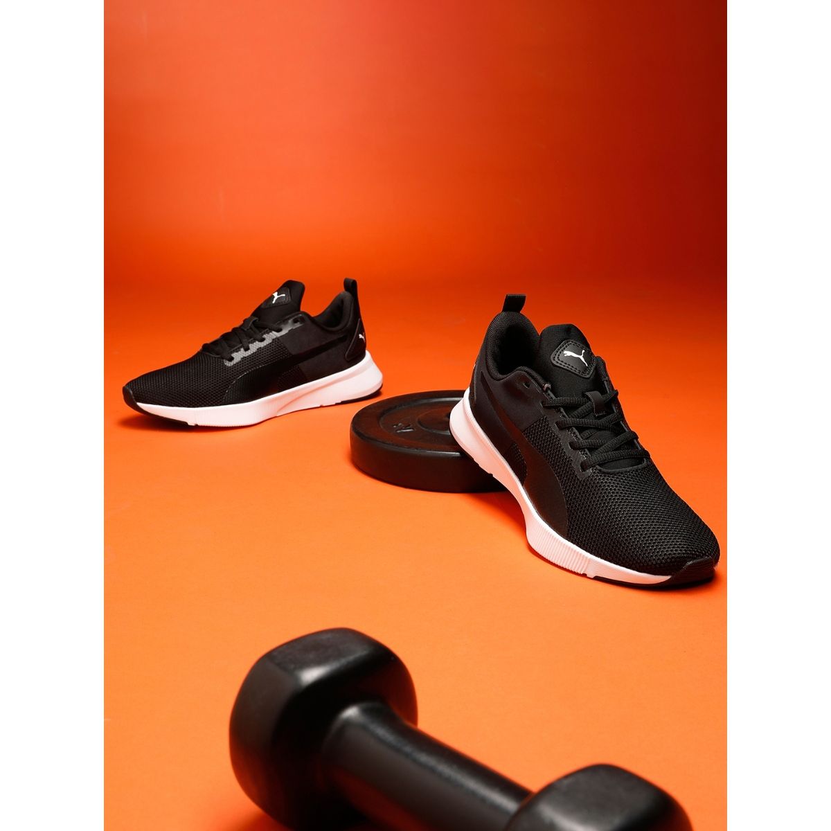 Buy Puma Flyer Runner Softfoam Boys' Training Unisex Black Sports Shoes