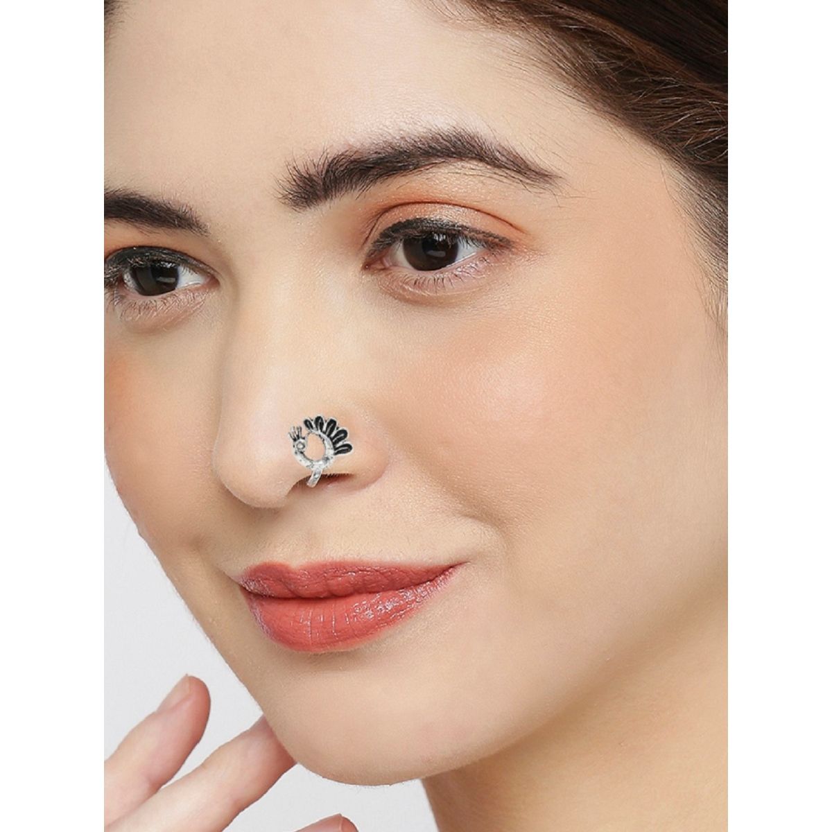 Buy Adya Intricate Parrot Nose-ring, 925 Handcrafted Sterling Silver Nose  Ring, Gifts for Her, Vintage Look Jaipuri Oxidized Silver Nose Ring Online  in India - … | Sterling silver nose rings, Nose