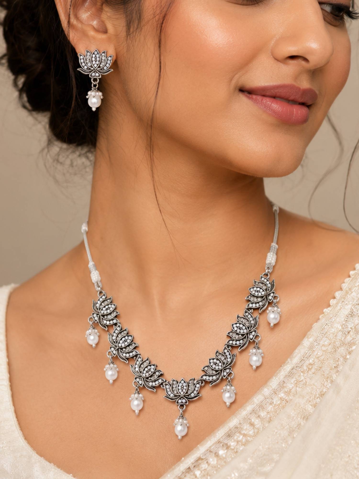 Fida Silver Women Ethnic Lotus Motif Necklace Set