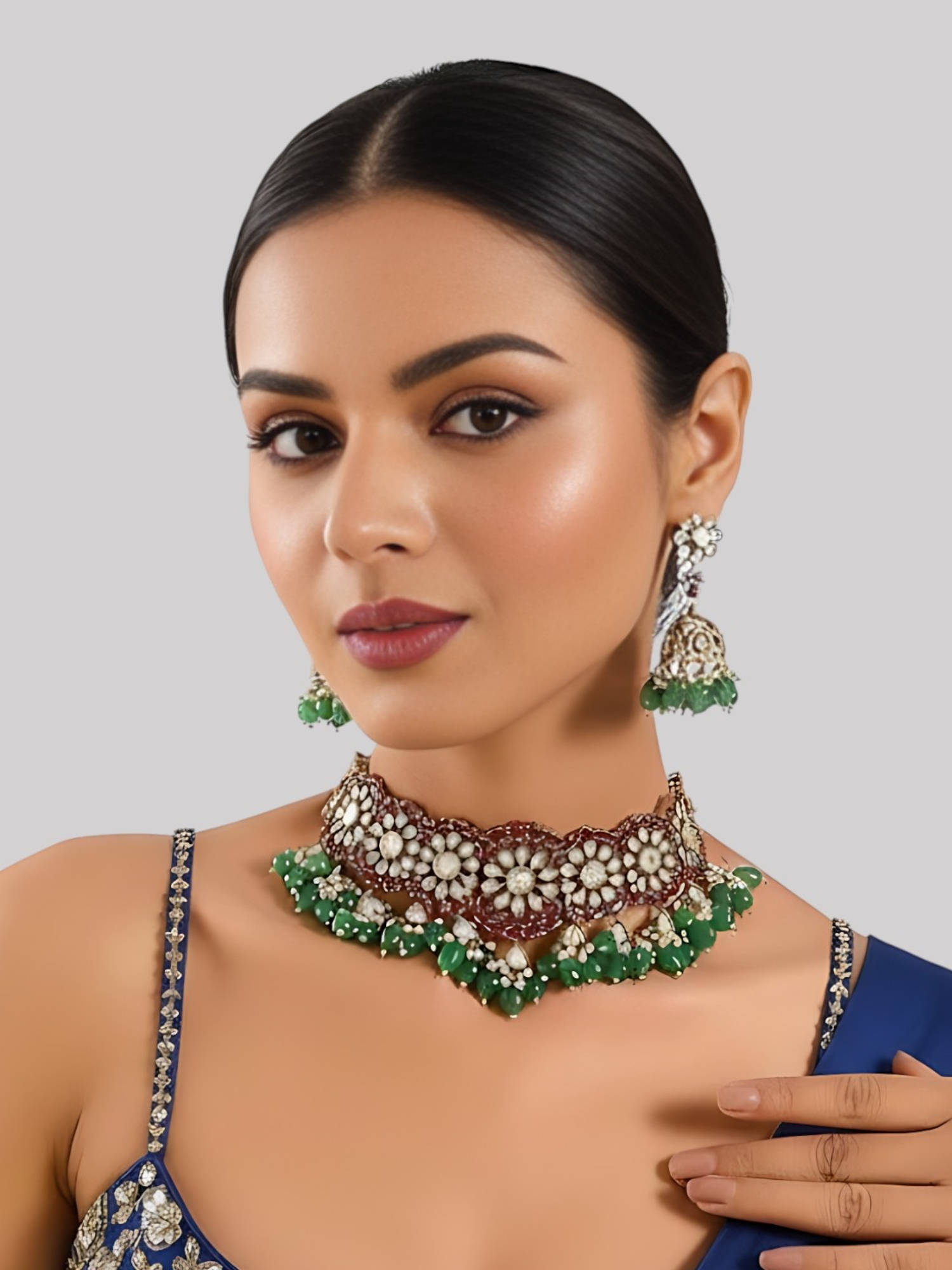 Auraa Trends Kundan Polka Necklace Set with Green Beads & Gold Plated Bridal Jewellery
