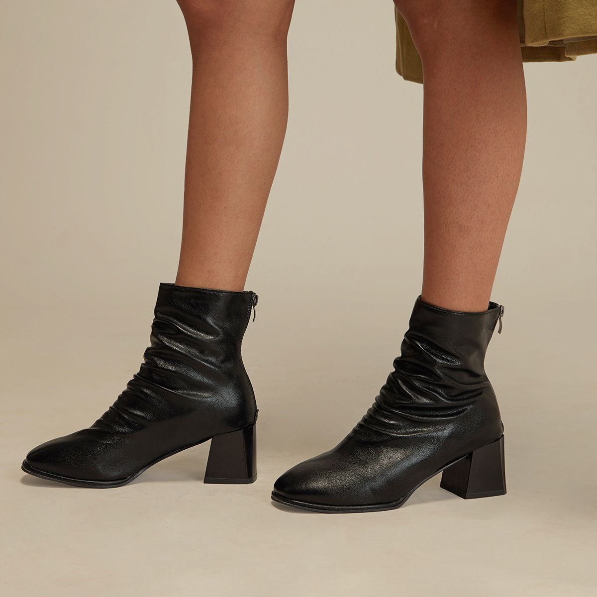 Low block best sale heel booties