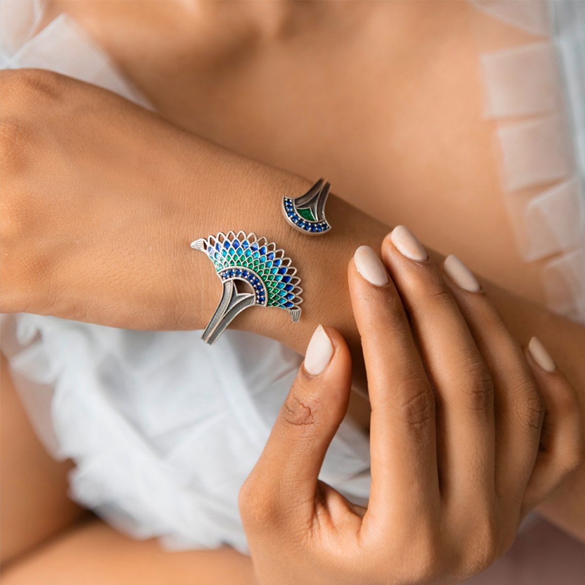 Top more than 86 caratlane peacock bracelet super hot