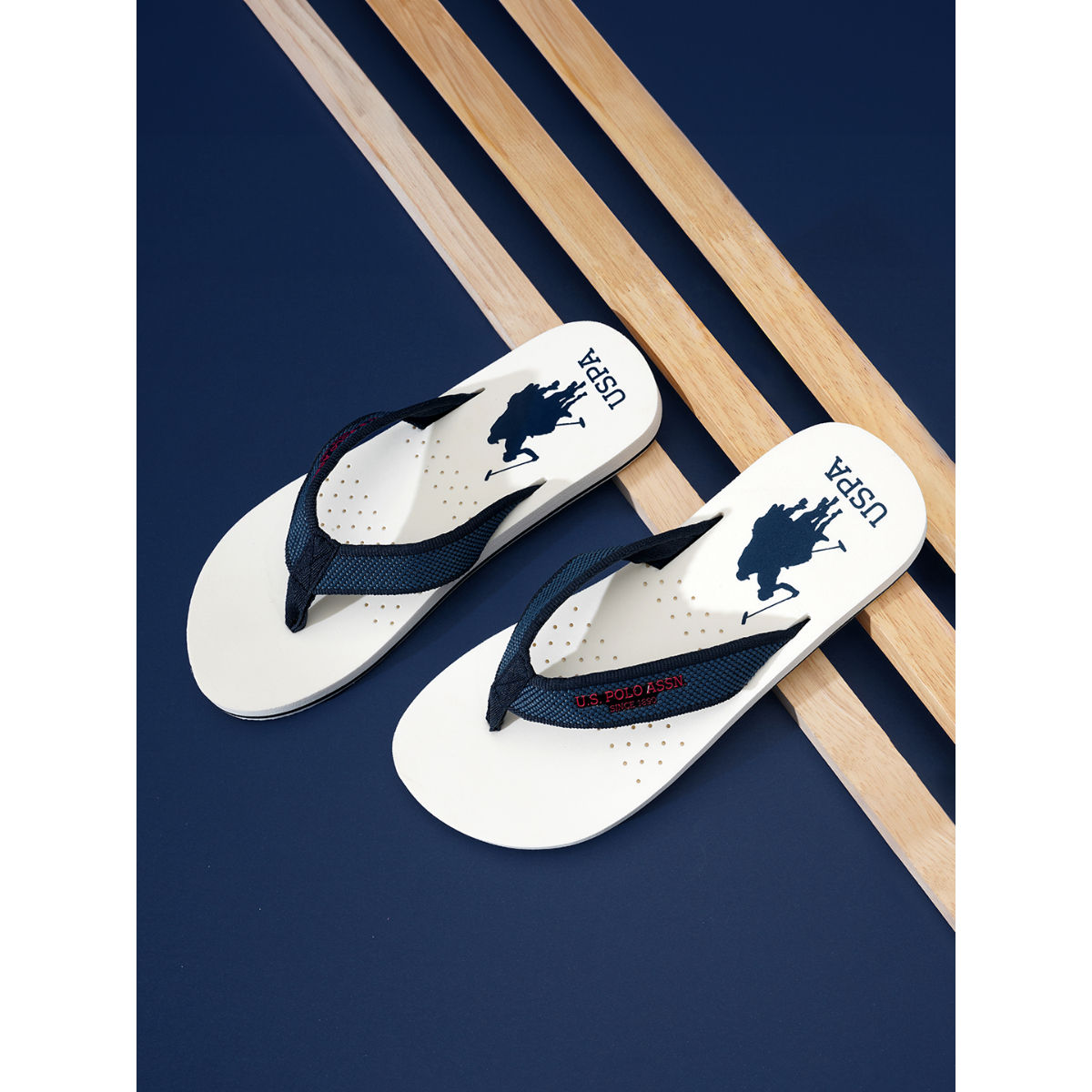 Flip flops for men under 200 sales