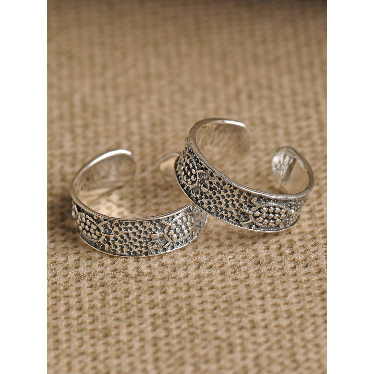 CLARA 925 Silver Size Adjustable Oxidised Tortoise Toe Rings Pair Gift For Women And Girls