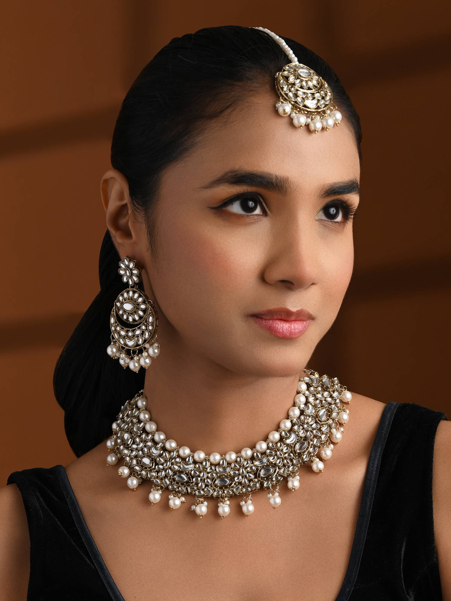 I Jewels Gold Plated White Traditional Kundan Pearl Choker Necklace Jewellery Set K7269W