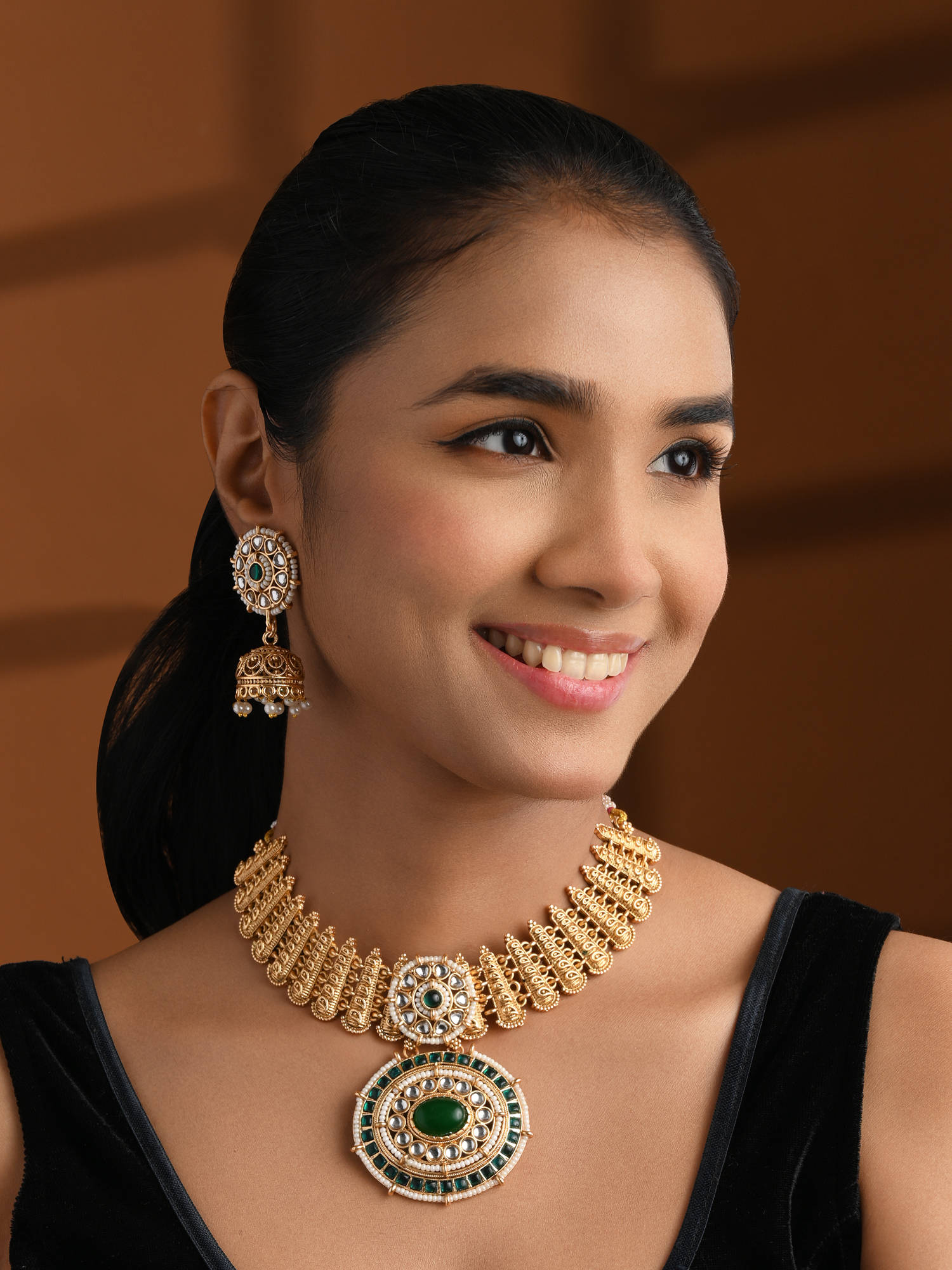 I Jewels Green Gold-Plated Artificial Stones Studded and Pearl Beaded Jewellery Set for Women