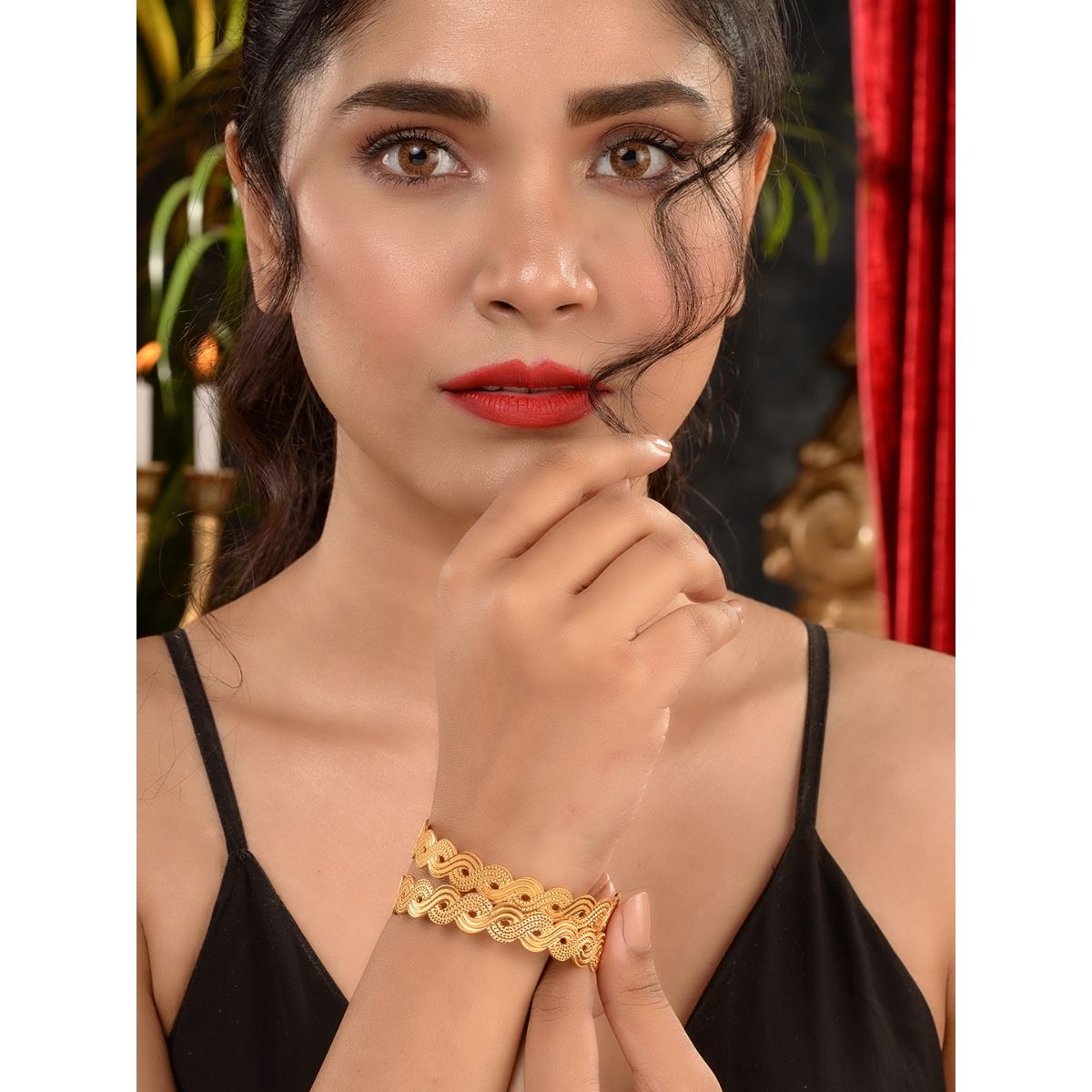 Saraf RS Jewellery Set Of 2 Gold Plated Filgree Handcrafted Bangles Buy Saraf RS Jewellery Set